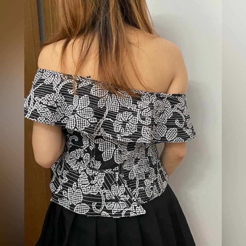 Zara off the shoulder top